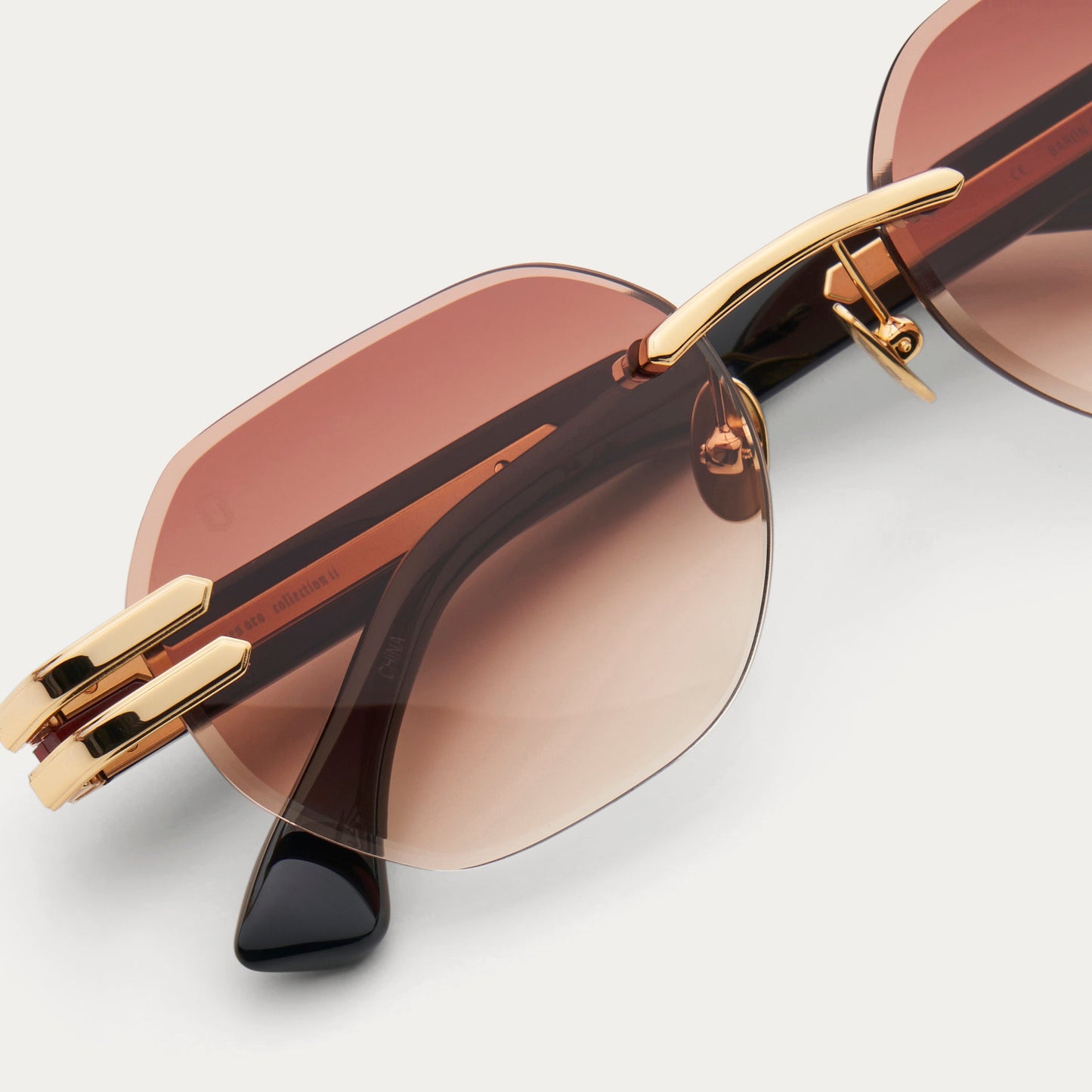 BROWN TINT BARON OPUS