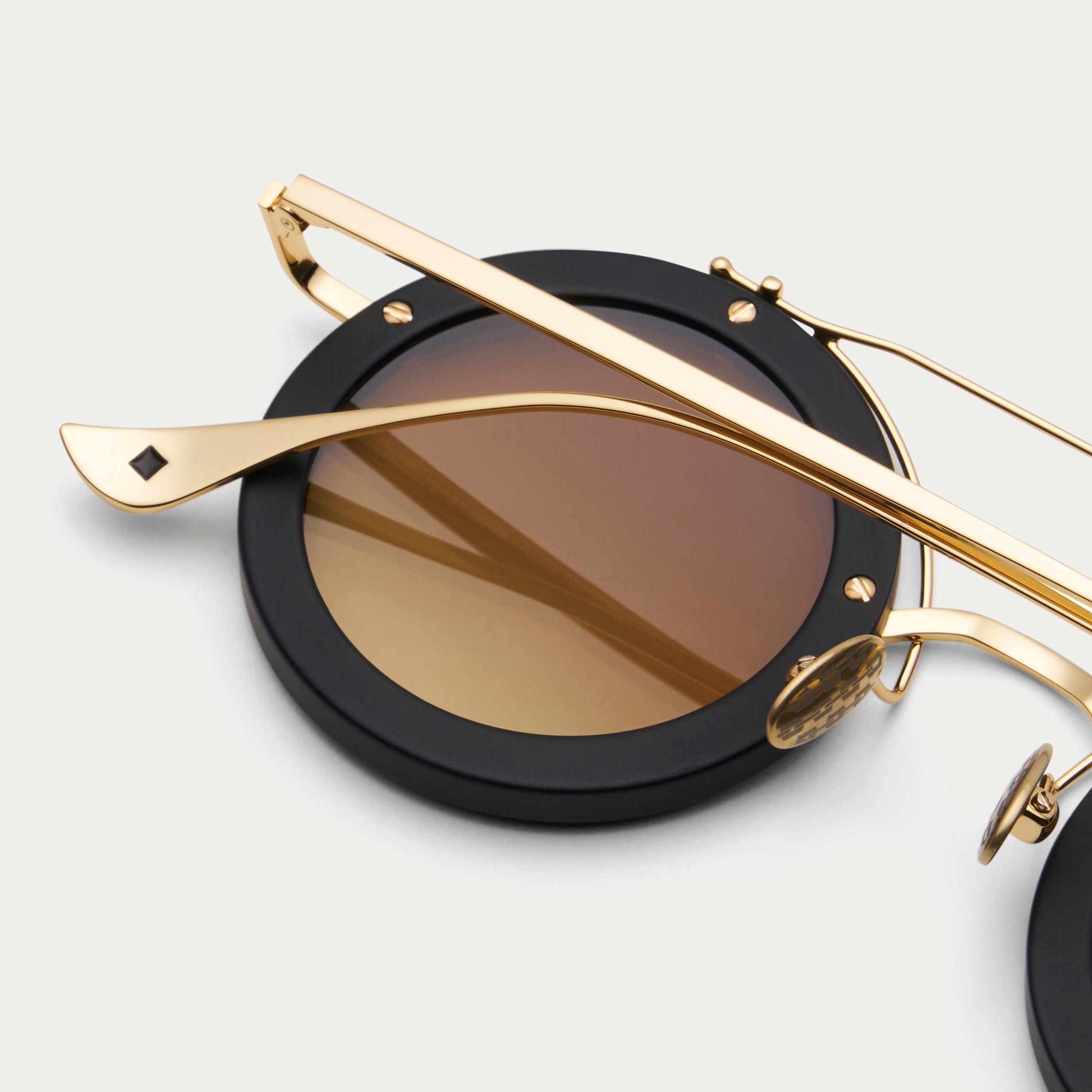 AMBER ALCHEMIST – James Oro Wholesale